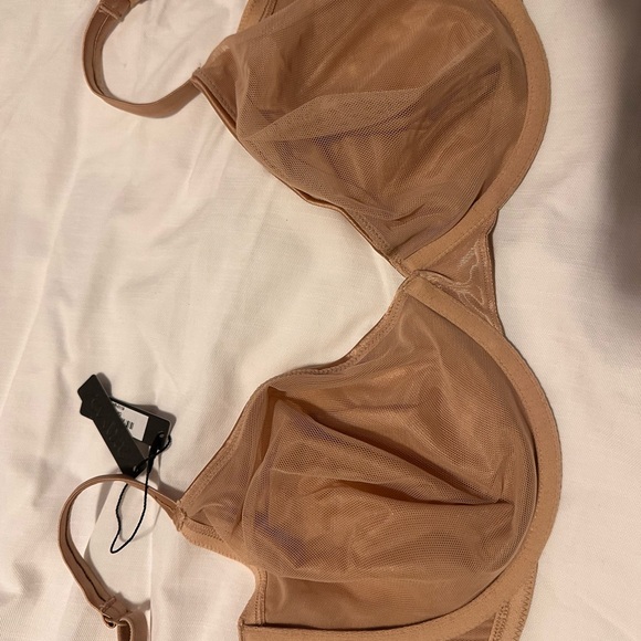 Skims bra - Picture 3 of 6